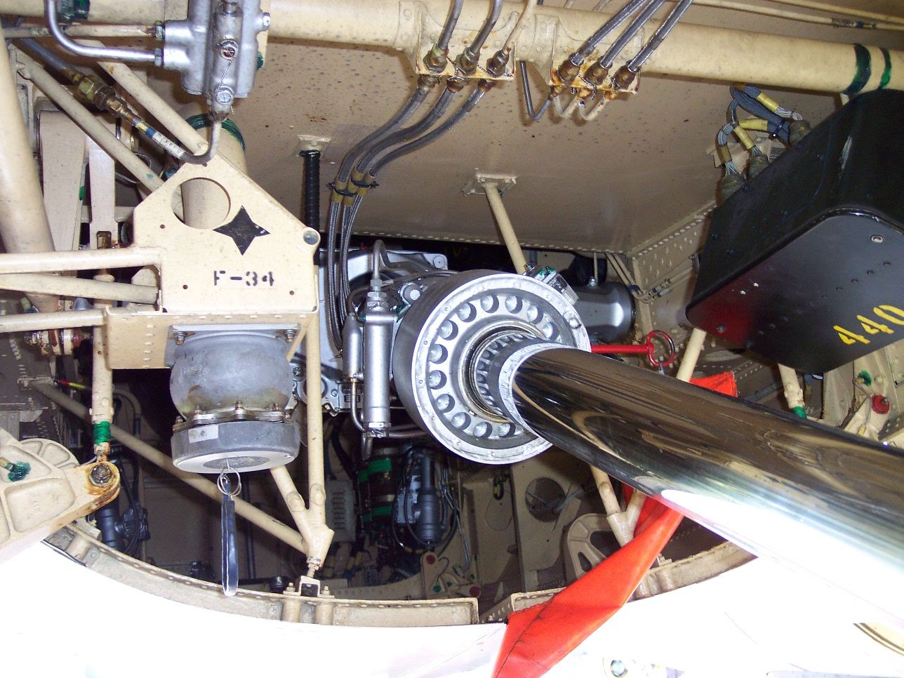 Aircraft landing gear hydraulic mechanism